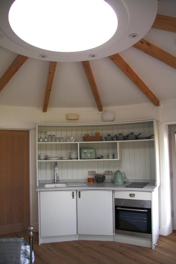 Skye Cabins Skeabost 外观 照片